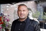 Etten Leur 21 september 2018
Patricia Paay verkoopt in winkels sjans in Etten Leur oude kleding tassen en schoenen van haar zelf.. Klaas Otto was er ook.