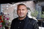 Etten Leur 21 september 2018
Patricia Paay verkoopt in winkels sjans in Etten Leur oude kleding tassen en schoenen van haar zelf.. Klaas Otto was er ook.