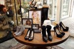 Etten Leur 21 september 2018
Patricia Paay verkoopt in winkels sjans in Etten Leur oude kleding tassen en schoenen van haar zelf.