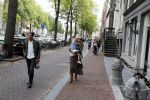 Amsterdam 9 september 2018
Peggy Vrijens met man en dochter op straat in Amsterdam.