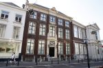 Den Haag 18 september 2018
Prinsjesdag 2018 op het binnenhof. Prinses Beatrix en mevr v Loon de Labouchere arriveren bij achterkant paleis Noordeine. Prinses Beatrix bezit een huis waar ze regelmatig verblijft.