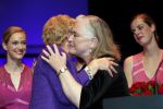 Amsterdam 30 september 2018
1 jaar Annie MG Schmidt in het delamar theater. Simone Kleinsma krijgt koninklijke onderscheiding. . Met Joan de Zwart Bloch ( burgemeester Blaricum)