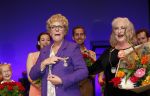 Amsterdam 30 september 2018
1 jaar Annie MG Schmidt in het delamar theater. Simone Kleinsma krijgt koninklijke onderscheiding. . Met Joan de Zwart Bloch ( burgemeester Blaricum)