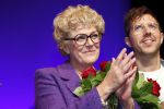 Amsterdam 30 september 2018
1 jaar Annie MG Schmidt in het delamar theater. Simone Kleinsma krijgt koninklijke onderscheiding.
