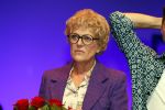 Amsterdam 30 september 2018
1 jaar Annie MG Schmidt in het delamar theater. Simone Kleinsma krijgt koninklijke onderscheiding.