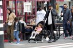 Amsterdam 9 september 2018
Sunnery James met zijn kinderen en een vriend op straat.