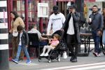 Amsterdam 9 september 2018
Sunnery James met zijn kinderen en een vriend op straat.