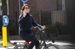 Amsterdam 15 september 2018
Susan Visser bij haar huis en op de fiets.