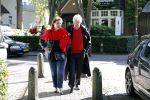 Laren 26 september 2018
Willibrorf Frequin en zijn vriendin voor het eerst weer buiten na zijn ziekenhuisopname.