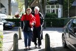 Laren 26 september 2018
Willibrorf Frequin en zijn vriendin voor het eerst weer buiten na zijn ziekenhuisopname.