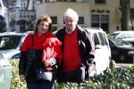 Laren 26 september 2018
Willibrorf Frequin en zijn vriendin voor het eerst weer buiten na zijn ziekenhuisopname.