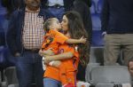 Amsterdam 6 mei 2018
Nederland-Peru 2-1 . Afscheidswedstrijd Wesley Sneijder . Zijn vrouw Yolanthe Sneijder Cabau en zoons Jessey en Xess Xava zijn natuurlijk aanwezig.