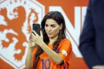 Amsterdam 6 mei 2018
Nederland-Peru 2-1 . Afscheidswedstrijd Wesley Sneijder . Zijn vrouw Yolanthe Sneijder Cabau en zoons Jessey en Xess Xava zijn natuurlijk aanwezig.