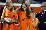 Amsterdam 6 mei 2018
Nederland-Peru 2-1 . Afscheidswedstrijd Wesley Sneijder . Zijn vrouw Yolanthe Sneijder Cabau en zoons Jessey en Xess Xava zijn natuurlijk aanwezig.