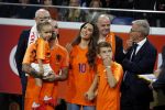 Amsterdam 6 mei 2018
Nederland-Peru 2-1 . Afscheidswedstrijd Wesley Sneijder . Zijn vrouw Yolanthe Sneijder Cabau en zoons Jessey en Xess Xava zijn natuurlijk aanwezig.