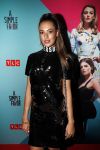 Amsterdam26 april 2018
Premiere a simple flavor in pathe arena. Zoey Ivory