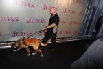 Amsterdam20 september 2018
Premiere Judas in de meervaart. beveiliger met hond