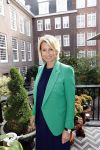 Amsterdam 10 september 2019
Presentatie celebaabs in hotel the Grand met oa Anouk Smulders Frits Sissing Dennis v d Geest Dennis Weening Dominique v Hulst ( zangeres Do) en  Irene moors . Celebabs is een idee van Tim Ouborg en Jeroen v d Boom