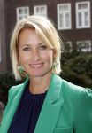 Amsterdam 10 september 2019
Presentatie celebaabs in hotel the Grand met oa Anouk Smulders Frits Sissing Dennis v d Geest Dennis Weening Dominique v Hulst ( zangeres Do) en  Irene moors . Celebabs is een idee van Tim Ouborg en Jeroen v d Boom