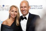 Hilversum 2 september 2019
Voetbalgala bij studio 21 .Arjen Robben met zijn vrouw Bernadien