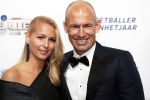 Hilversum 2 september 2019
Voetbalgala bij studio 21 .Arjen Robben met zijn vrouw Bernadien