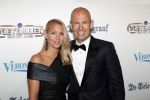 Hilversum 2 september 2019
Voetbalgala bij studio 21 .Arjen Robben met zijn vrouw Bernadien