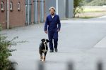 Arnemuiden 5 september 2019
Boer Bastiaan met zijn hond bij zijn boerderij/huis.