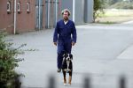 Arnemuiden 5 september 2019
Boer Bastiaan met zijn hond bij zijn boerderij/huis.