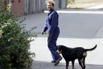 Arnemuiden 5 september 2019
Boer Bastiaan met zijn hond bij zijn boerderij/huis.