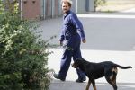 Arnemuiden 5 september 2019
Boer Bastiaan met zijn hond bij zijn boerderij/huis.