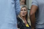 Amsterdam 9 september 2019
Bridget Maasland met ploeg op de beethovenstraat. Daarna stappen ze in een grote hummer limo.