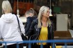 Amsterdam 9 september 2019
Bridget Maasland met ploeg op de beethovenstraat. Daarna stappen ze in een grote hummer limo.