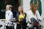 Amsterdam 9 september 2019
Bridget Maasland met ploeg op de beethovenstraat. Daarna stappen ze in een grote hummer limo.