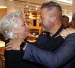 Amsterdam 27 september 2019
Boekpresentatie van Koos Alberts geschreven door zijn dochter Christa Krommenhoek. Presentatie is bij Scheltema. Christa met haar broer Dave