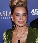 Scheveningen 22 september 2019
Premiere Anastasia in het afas Circustheater.
Connie Witteman met sieraden maker