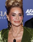 Scheveningen 22 september 2019
Premiere Anastasia in het afas Circustheater.
Connie Witteman met sieraden maker