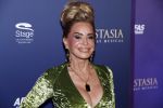 Scheveningen 22 september 2019
Premiere Anastasia in het afas Circustheater.
Connie Witteman met sieraden maker