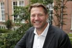 Amsterdam 10 september 2019
Presentatie celebaabs in hotel the Grand met oa Anouk Smulders Frits Sissing Dennis v d Geest Dennis Weening Dominique v Hulst ( zangeres Do) en  Irene moors . Celebabs is een idee van Tim Ouborg en Jeroen v d Boom