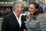 Amsterdam 11 augustus 2019
Premiere Downtown Abbey in pathe Tuschinski.
Dries Roelvink en zijn vrouw Honoria