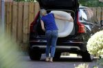 Den Haag 14 september 2019
Jack de Vries zijn nieuwe vriendin Emily Maas trekt bij hem in . Vandaag bracht ze haar spullen naar Jack zijn huis.