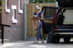 Den Haag 14 september 2019
Jack de Vries zijn nieuwe vriendin Emily Maas trekt bij hem in . Vandaag bracht ze haar spullen naar Jack zijn huis.