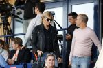 Katwijk 10 september 2019
Ruud Gullit Joelle Gullit Estelle Cruijff , haar moeder, Nigel ( stiefzoon Ruud) en de vriendin van Maxim Gullit zitten op de tribune bij de eerste interland van Maxim tegen Portugal. Nederland Portugal 4-0