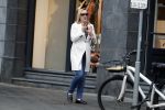 Ansterdam 24 september 2019
Eva Jinek bellend op de beethovenstraat