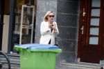 Ansterdam 24 september 2019
Eva Jinek bellend op de beethovenstraat