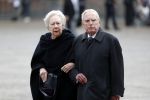 Den Haag 17 september 2019
Prinsjesdag 2019 op het binnenhof.
Frits Korthals Altes arriveert samen met zijn partner