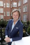 Amsterdam 10 september 2019
Presentatie celebaabs in hotel the Grand met oa Anouk Smulders Frits Sissing Dennis v d Geest Dennis Weening Dominique v Hulst ( zangeres Do) en  Irene moors . Celebabs is een idee van Tim Ouborg en Jeroen v d Boom