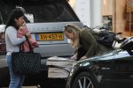 Amsterdam 12 september 2019
Gigi Ravelli met kindje en aupair op de cornelis schuytstraat.