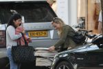 Amsterdam 12 september 2019
Gigi Ravelli met kindje en aupair op de cornelis schuytstraat.