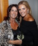 Amsterdam 9 september 2019
10 jarig bestaan van Choices by Deborah Leeser ( Gassan Diamonds) bij artis.
Tanja Bamberger met Gitta Bijlsma