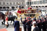 Den Haag 17 september 2019
Prinsjesdag 2019. Koning Willem Alexander Koningin Maxima Prins Constantijn en Prinses Laurentien arriveren met koets op binnenhof en bij paleis Noordeinde. Gouden koets
